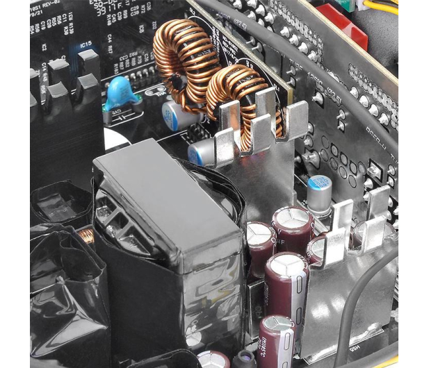 Thermaltake Toughpower Grand RGB 750W 80 Plus Gold - 627428 - zdjęcie 13